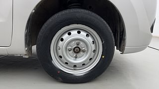 Used 2011 Maruti Suzuki Wagon R 1.0 [2010-2013] LXi CNG Petrol+cng Manual tyres RIGHT FRONT TYRE RIM VIEW