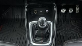 Used 2020 Kia Sonet GTX Plus 1.5 Diesel Manual interior GEAR  KNOB VIEW