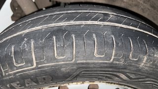 Used 2011 Maruti Suzuki Wagon R 1.0 [2010-2013] LXi CNG Petrol+cng Manual tyres RIGHT REAR TYRE TREAD VIEW