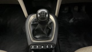 Used 2019 Hyundai New Santro 1.1 Magna Petrol Manual interior GEAR  KNOB VIEW