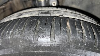 Used 2018 Volkswagen Ameo [2016-2020] Highline1.5L (D) Diesel Manual tyres RIGHT FRONT TYRE TREAD VIEW