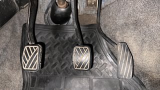 Used 2011 Maruti Suzuki Wagon R 1.0 [2010-2013] LXi CNG Petrol+cng Manual interior PEDALS VIEW