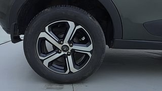 Used 2021 Tata Nexon XZA Plus AMT Petrol Petrol Automatic tyres RIGHT REAR TYRE RIM VIEW