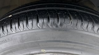 Used 2020 Maruti Suzuki Swift [2017-2021] VXi Petrol Manual tyres RIGHT FRONT TYRE TREAD VIEW