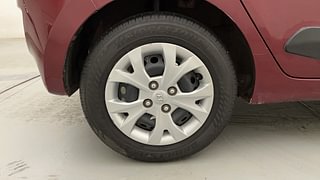 Used 2014 Hyundai Grand i10 [2013-2017] Magna 1.2 Kappa VTVT Petrol Manual tyres RIGHT REAR TYRE RIM VIEW