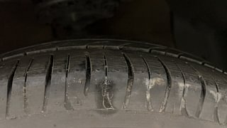 Used 2014 Hyundai Grand i10 [2013-2017] Magna 1.2 Kappa VTVT Petrol Manual tyres RIGHT FRONT TYRE TREAD VIEW