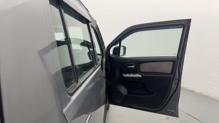 Used 2013 Maruti Suzuki Wagon R 1.0 [2010-2019] VXi Petrol Manual interior RIGHT FRONT DOOR OPEN VIEW