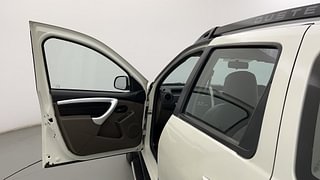 Used 2019 Renault Duster [2015-2019] 85 PS RXS MT Diesel Manual interior LEFT FRONT DOOR OPEN VIEW