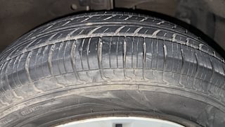 Used 2014 Maruti Suzuki Swift Dzire VXI AT Petrol Automatic tyres RIGHT FRONT TYRE TREAD VIEW