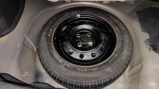 Used 2014 Maruti Suzuki Swift Dzire VXI AT Petrol Automatic tyres SPARE TYRE VIEW