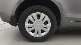 Used 2014 Maruti Suzuki Swift Dzire VXI AT Petrol Automatic tyres RIGHT REAR TYRE RIM VIEW