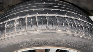 Used 2019 Toyota Corolla Altis [2017-2020] VL CVT Petrol Petrol Automatic tyres LEFT REAR TYRE TREAD VIEW