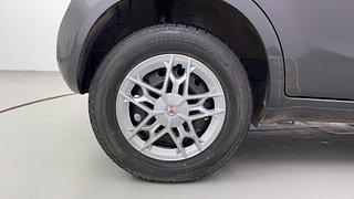 Used 2014 Maruti Suzuki Ritz [2012-2017] Vxi Petrol Manual tyres RIGHT REAR TYRE RIM VIEW