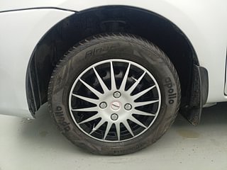 Used 2013 Toyota Etios [2010-2017] GD Diesel Manual tyres LEFT FRONT TYRE RIM VIEW