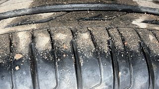 Used 2020 Mahindra XUV 300 W8 (O) Diesel Diesel Manual tyres RIGHT REAR TYRE TREAD VIEW