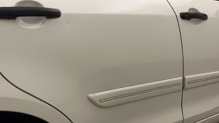 Used 2012 Maruti Suzuki Swift [2011-2017] LXi Petrol Manual dents MINOR SCRATCH