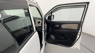 Used 2016 Maruti Suzuki Wagon R 1.0 [2010-2019] VXi Petrol + CNG (Outside Fitted) Petrol+cng Manual interior RIGHT FRONT DOOR OPEN VIEW