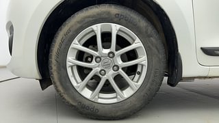 Used 2018 Maruti Suzuki Swift [2017-2021] ZXI Petrol Manual tyres LEFT FRONT TYRE RIM VIEW