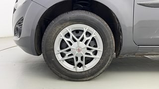 Used 2014 Maruti Suzuki Ritz [2012-2017] Vxi Petrol Manual tyres LEFT FRONT TYRE RIM VIEW