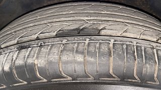 Used 2011 Hyundai i20 [2008-2012] Sportz 1.2 Petrol Manual tyres RIGHT REAR TYRE TREAD VIEW