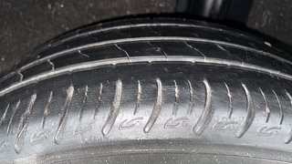 Used 2017 Maruti Suzuki Baleno [2015-2019] Zeta Petrol Petrol Manual tyres LEFT REAR TYRE TREAD VIEW
