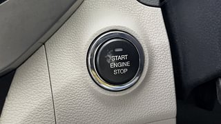 Used 2020 Mahindra XUV 300 W8 (O) Diesel Diesel Manual top_features Keyless start