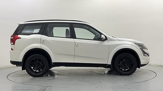 Used 2019 Mahindra XUV500 [2018-2021] W7 Diesel Manual exterior RIGHT SIDE VIEW