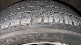 Used 2019 Toyota Corolla Altis [2017-2020] VL CVT Petrol Petrol Automatic tyres RIGHT FRONT TYRE TREAD VIEW