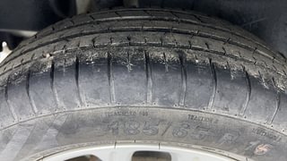 Used 2018 Maruti Suzuki Swift [2017-2021] ZXI Petrol Manual tyres RIGHT REAR TYRE TREAD VIEW