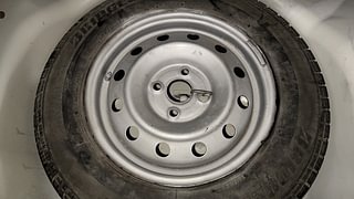 Used 2012 Maruti Suzuki Swift [2011-2017] LXi Petrol Manual tyres SPARE TYRE VIEW