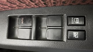 Used 2014 Maruti Suzuki Ritz [2012-2017] Vxi Petrol Manual top_features Power windows