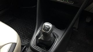 Used 2017 Skoda Rapid new [2016-2020] Ambition TDI Diesel Manual interior GEAR  KNOB VIEW