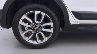 Used 2019 Hyundai i20 Active [2015-2020] 1.2 SX Petrol Manual tyres RIGHT REAR TYRE RIM VIEW