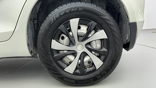 Used 2014 Maruti Suzuki Swift [2011-2017] LXi Petrol Manual tyres LEFT REAR TYRE RIM VIEW