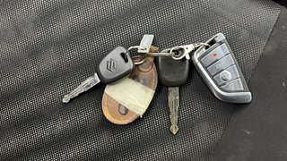 Used 2022 Maruti Suzuki Swift LXI Petrol Manual extra CAR KEY VIEW