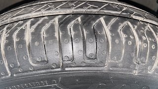 Used 2016 Hyundai i10 magna 1.1 Petrol Manual tyres RIGHT FRONT TYRE TREAD VIEW