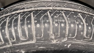 Used 2016 Hyundai i10 magna 1.1 Petrol Manual tyres LEFT FRONT TYRE TREAD VIEW