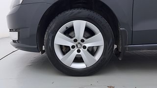 Used 2017 Skoda Rapid new [2016-2020] Ambition TDI Diesel Manual tyres LEFT FRONT TYRE RIM VIEW