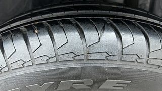 Used 2014 Maruti Suzuki Swift [2011-2017] LXi Petrol Manual tyres LEFT REAR TYRE TREAD VIEW