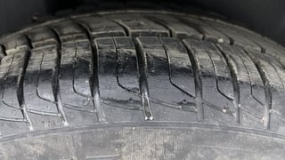 Used 2017 volkswagen Vento 1.2L Highline Petrol AT Petrol Automatic tyres RIGHT REAR TYRE TREAD VIEW