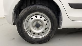 Used 2013 Maruti Suzuki Swift [2011-2017] LXi Petrol Manual tyres RIGHT REAR TYRE RIM VIEW