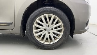 Used 2022 Maruti Suzuki Dzire ZXI CNG Petrol+cng Manual tyres RIGHT FRONT TYRE RIM VIEW