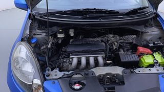 Used 2012 Honda Brio [2011-2016] S MT Petrol Manual engine ENGINE RIGHT SIDE HINGE & APRON VIEW