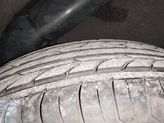 Used 2015 hyundai i10 Sportz 1.1 Petrol Petrol Manual tyres LEFT REAR TYRE TREAD VIEW