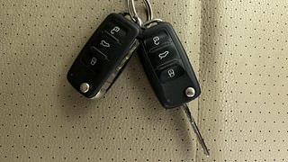 Used 2017 volkswagen Vento 1.2L Highline Petrol AT Petrol Automatic extra CAR KEY VIEW