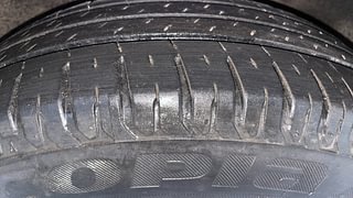 Used 2013 Nissan Sunny [2011-2014] XL Petrol Manual tyres RIGHT REAR TYRE TREAD VIEW