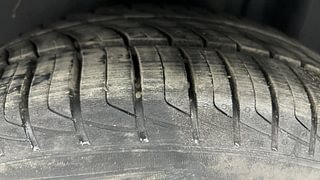 Used 2017 volkswagen Vento 1.2L Highline Petrol AT Petrol Automatic tyres LEFT REAR TYRE TREAD VIEW