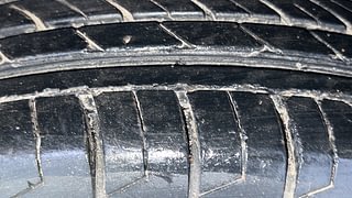 Used 2022 Maruti Suzuki Dzire ZXI CNG Petrol+cng Manual tyres RIGHT FRONT TYRE TREAD VIEW