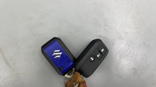 Used 2022 Maruti Suzuki Dzire ZXI CNG Petrol+cng Manual extra CAR KEY VIEW
