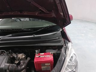 Used 2015 hyundai i10 Sportz 1.1 Petrol Petrol Manual engine ENGINE LEFT SIDE HINGE & APRON VIEW